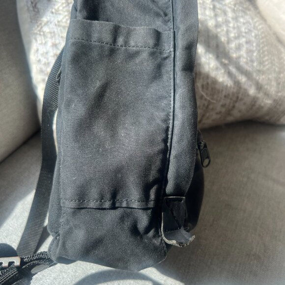 Fjällräven Kånken No. 2 Black Mini Backpack + New Black Shoulder Pads | G-1000 | main image 15